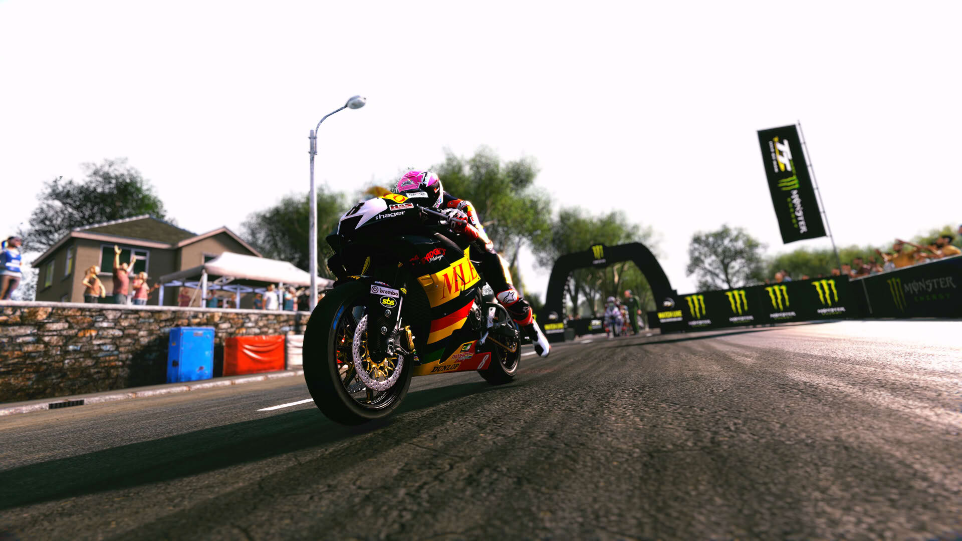 Screenshot for TT Isle of Man: Ride on the Edge 3
