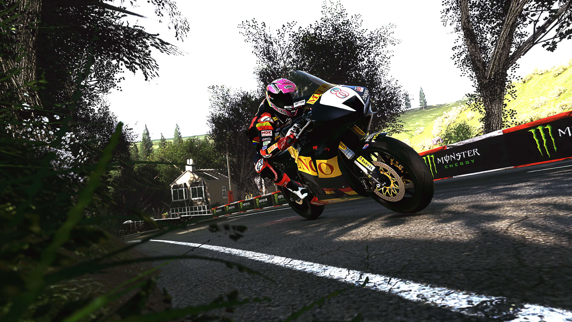 Screenshot for TT Isle of Man: Ride on the Edge 3