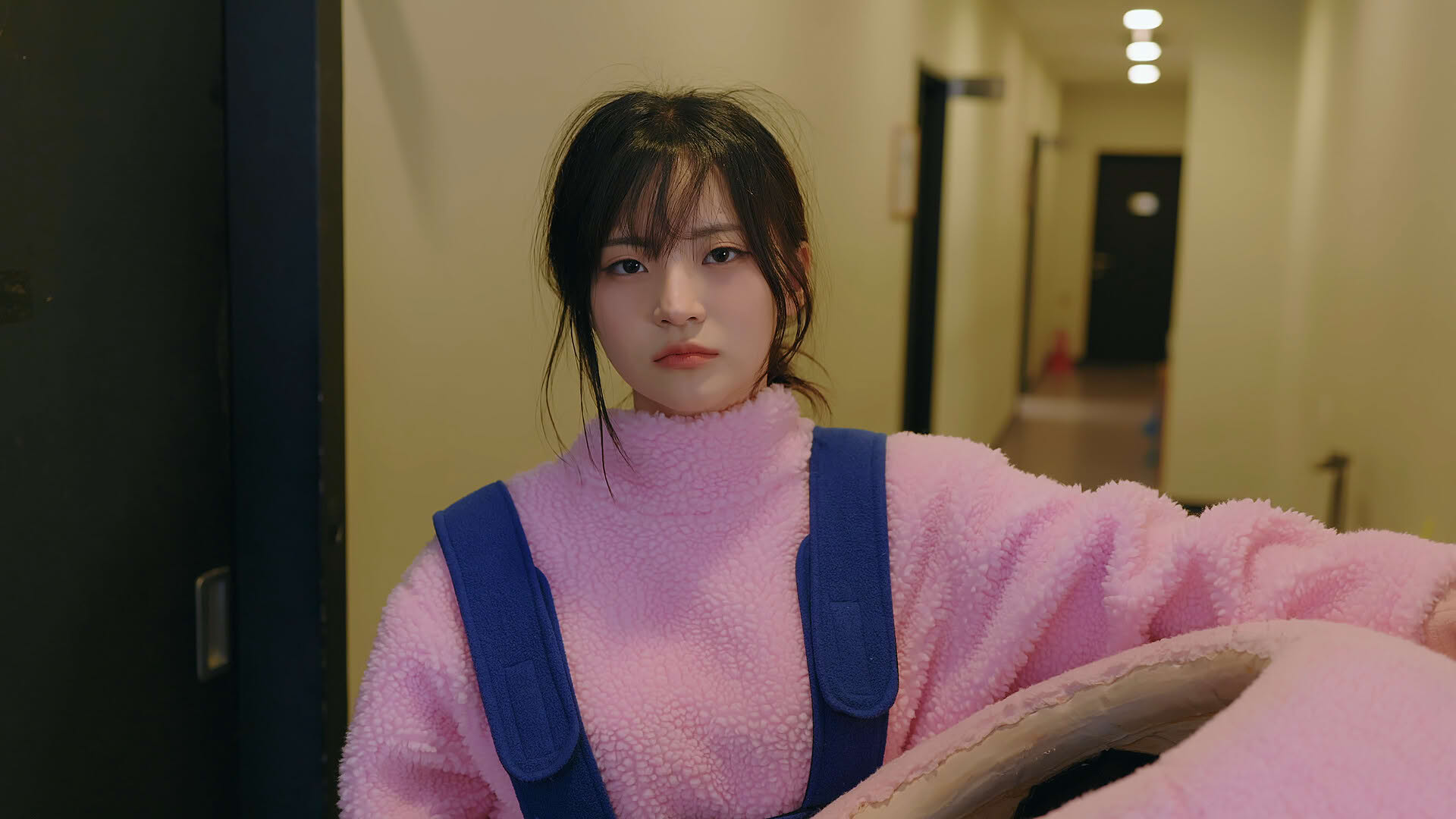 Screenshot for Five Hearts Under One Roof 2